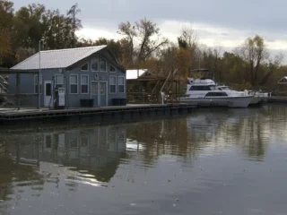 664ccb0d7bc542cf233f6a84_tall-timbers-marina-1000×500-1
