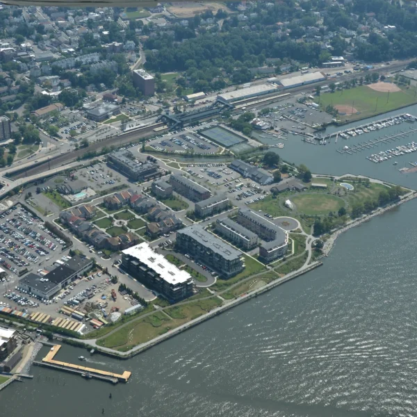 Hudson-Harbor-Marina
